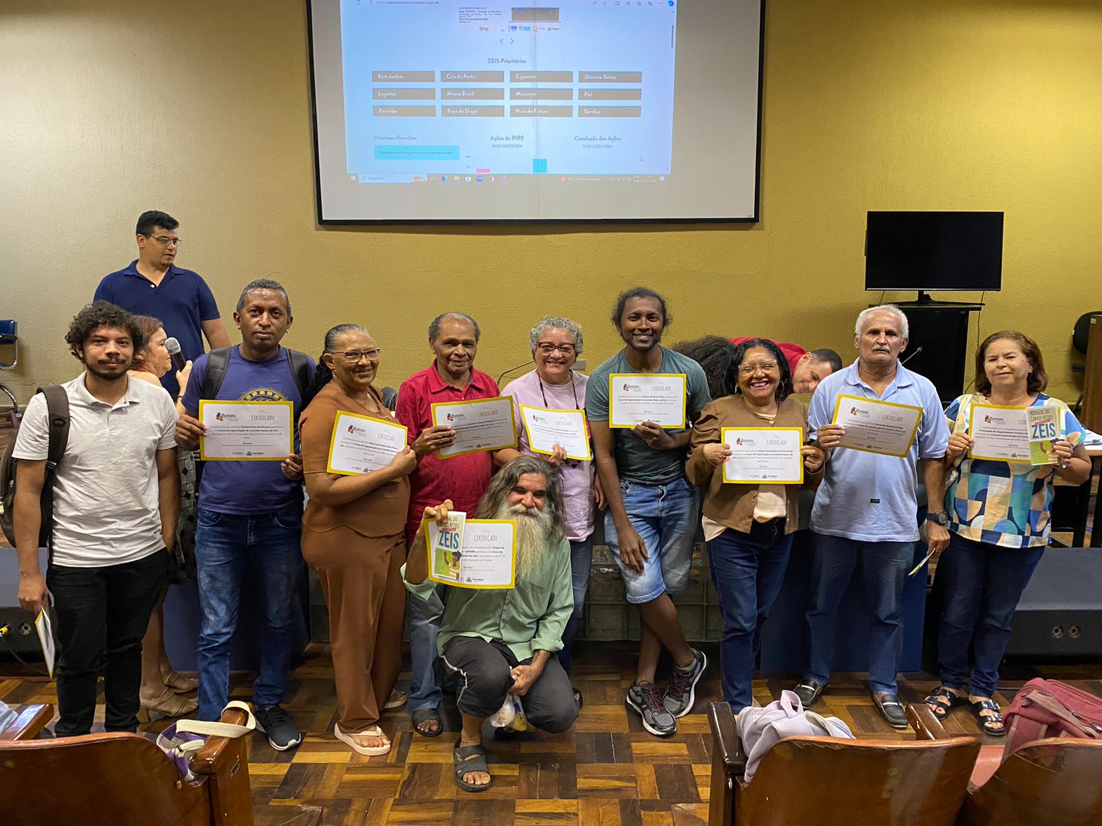 Participantes receberam certificados e Manual do Conselheiro das Zeis